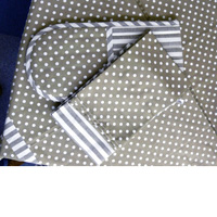 Polka Dot And Stripy Oven Gloves And 2 Tea Towels