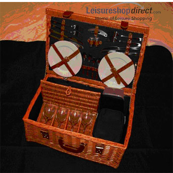 4 Person Wicker Picnic Hamper C27