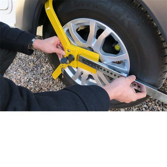 Milenco Lightweight Wheelclamp image 4