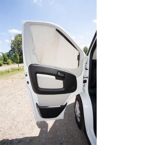 Remis Remifront IV Ducato Blinds image 8