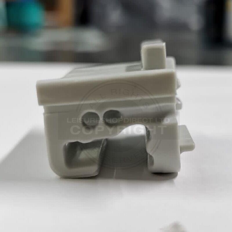 Dometic End Piece