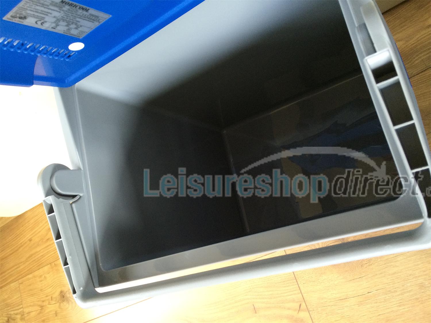 mobicool u32 thermoelectric coolbox