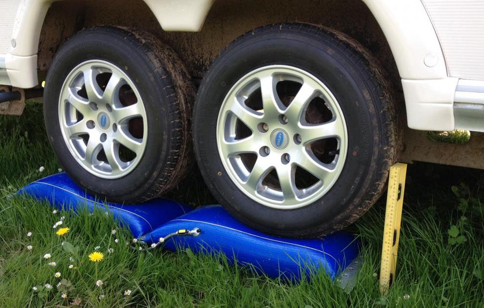 Lock 'n' Level Twin Axle Caravan and Motorhome Levelling aids