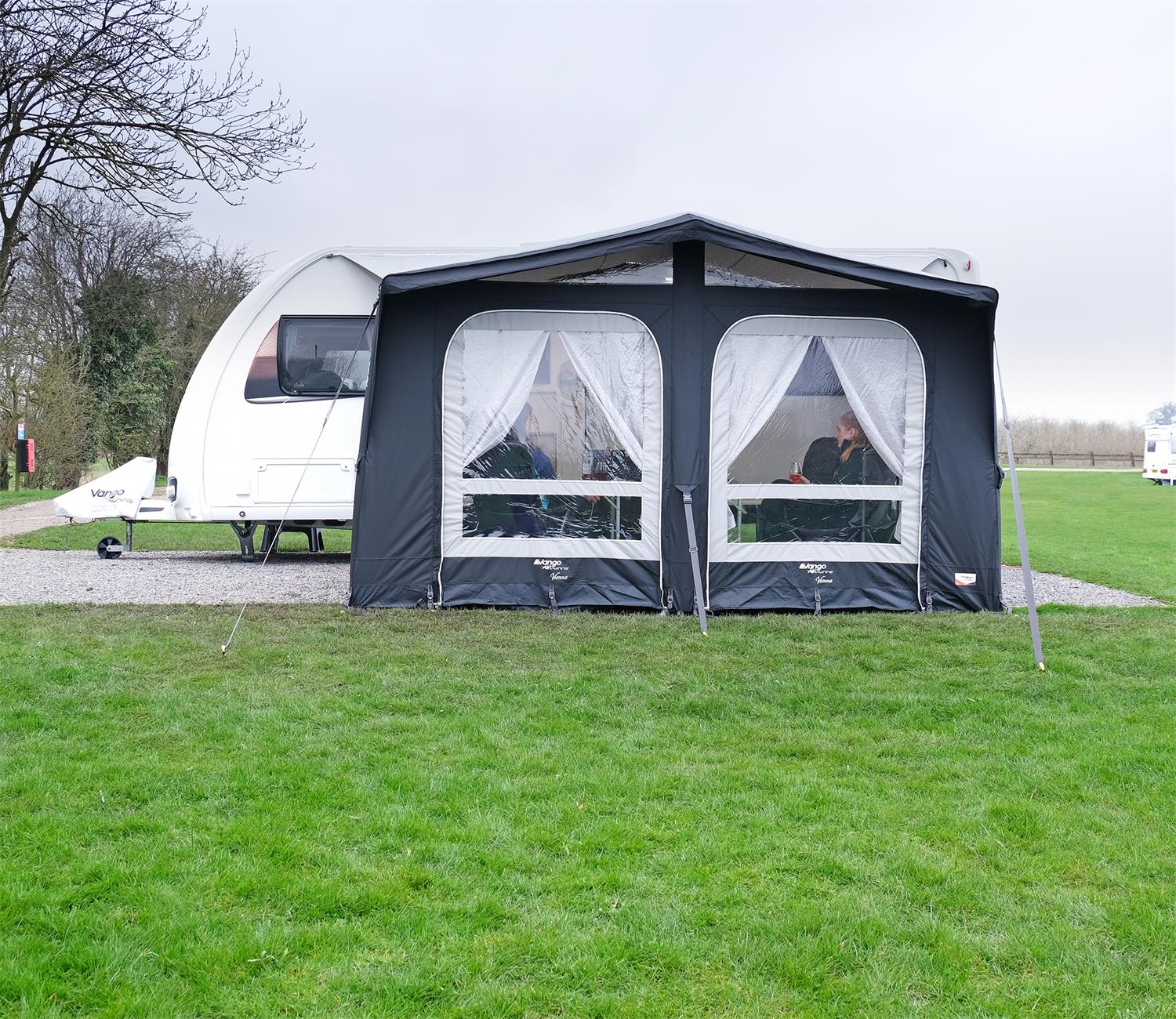 Vango Vienna 400 All Season Residential Caravan Inflatable Awning Vango Caravan Awnings
