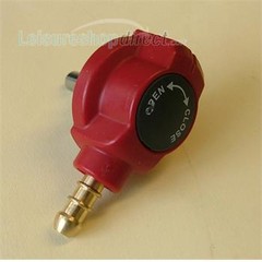 Release nozzle for gas outlet box