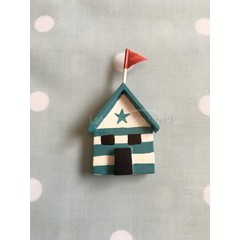 Shoeless Joe beach hut magnet (2)