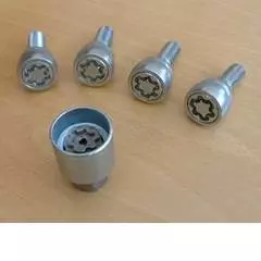 Milenco Locking Wheel Nuts Caravan Set of 4