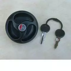 Water filler cap with 2 keys, black 