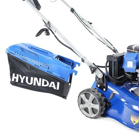 Hyundai HYM430SPE Self Propelled Electric Start 17" Petrol Lawn Mower image 12