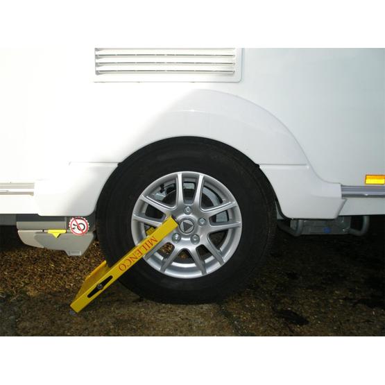 Milenco Compact Wheelclamp image 2