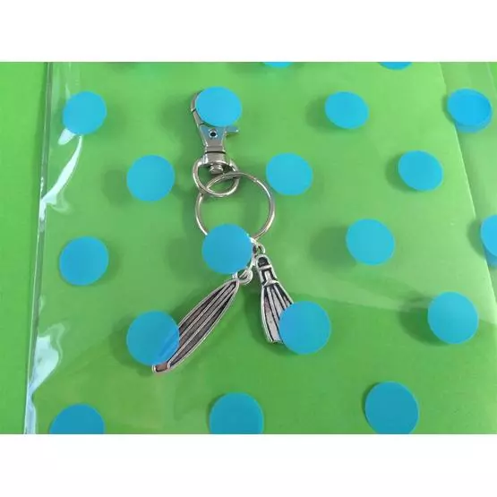 Surfboard and fin (flipper) keyring great christmas/ birthday gift image 5