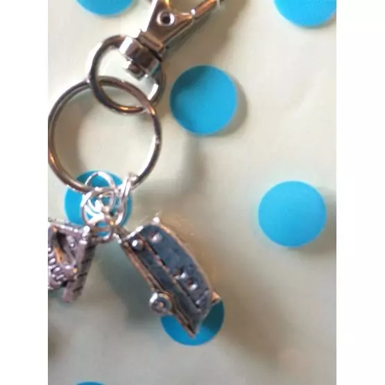 Keyring for all caravanners who also love dogs! Key ring with caravan, top dog bowl and kennel charms great christmas/ birthday gift image 5
