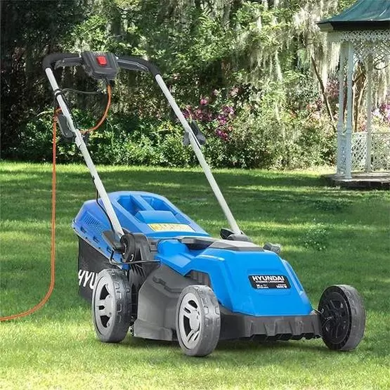 Hyundai HYM3800E Electric 1600W / 230V 38cm Rotary Rear Roller Lawnmower image 6