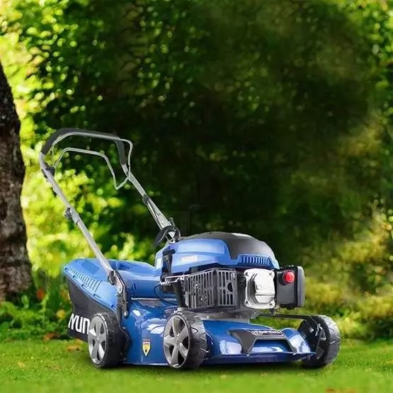 Hyundai HYM430SP Self Propelled 17" 139cc Petrol Lawn Mower Lightweight Lawnmower image 25