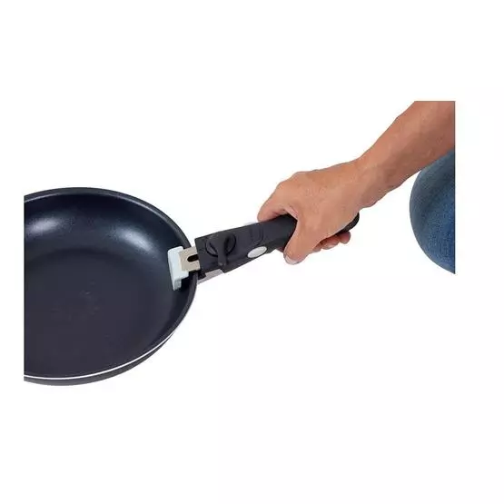 Isabella Stackable pot and frying pan set image 9