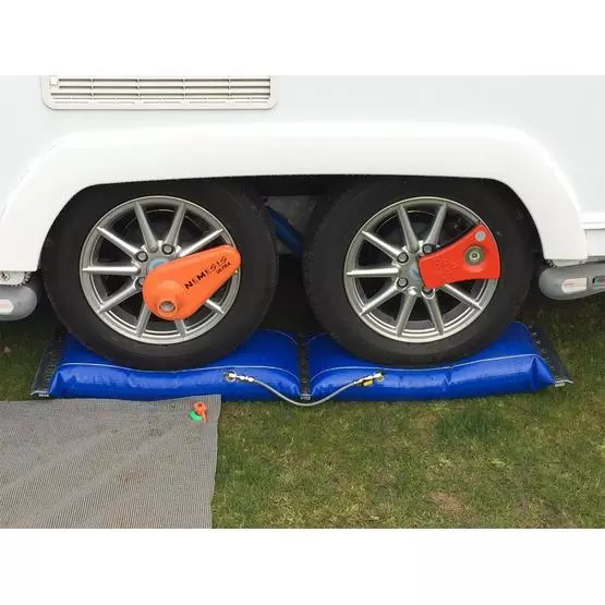 Lock 'n' Level Twin Axle Caravan and Motorhome Levelling aids