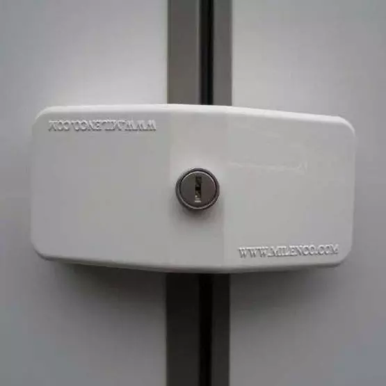 Milenco Door Frame Lock - Single image 1
