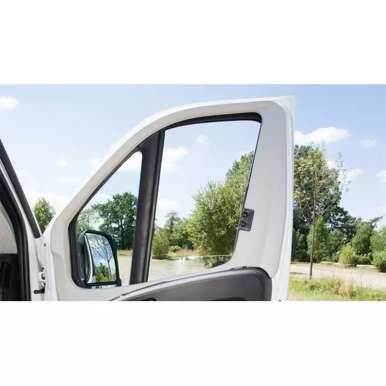 Remis Remifront IV Ducato Blinds, X250/290 Cab Blind Left Side Sept  2011-2021